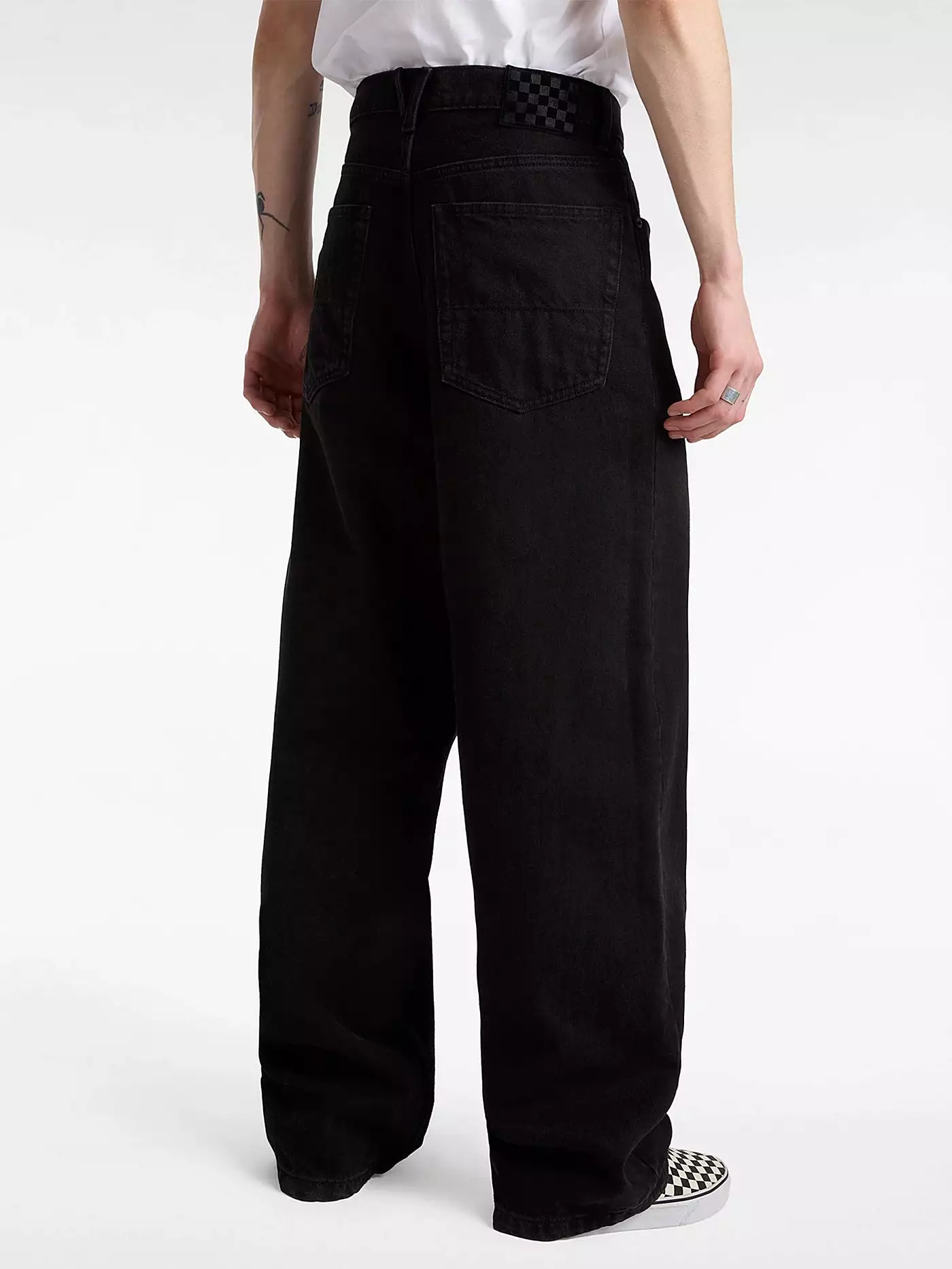 Check-5 Baggy Black Jeans