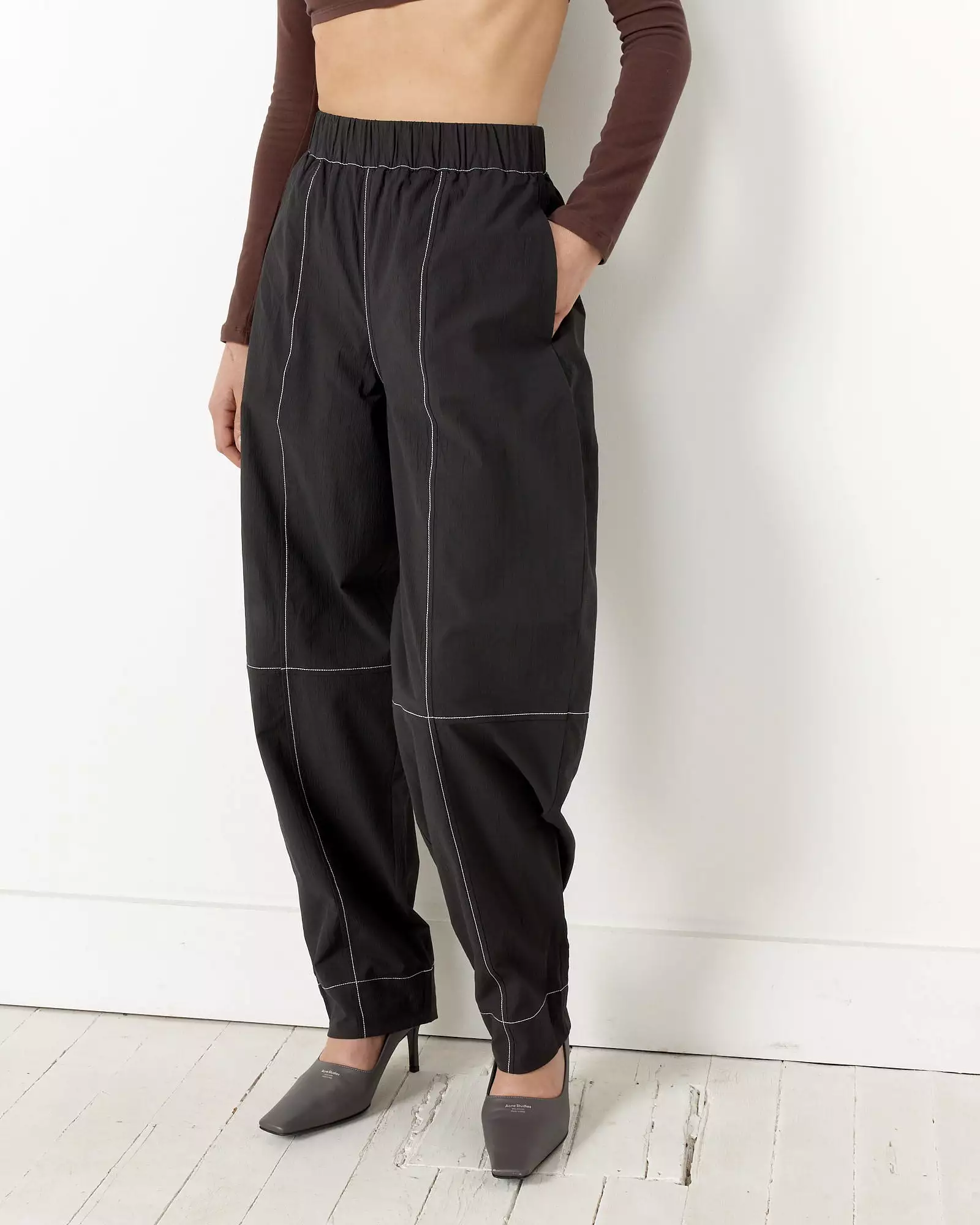 Elasticated Curve Pant in Black