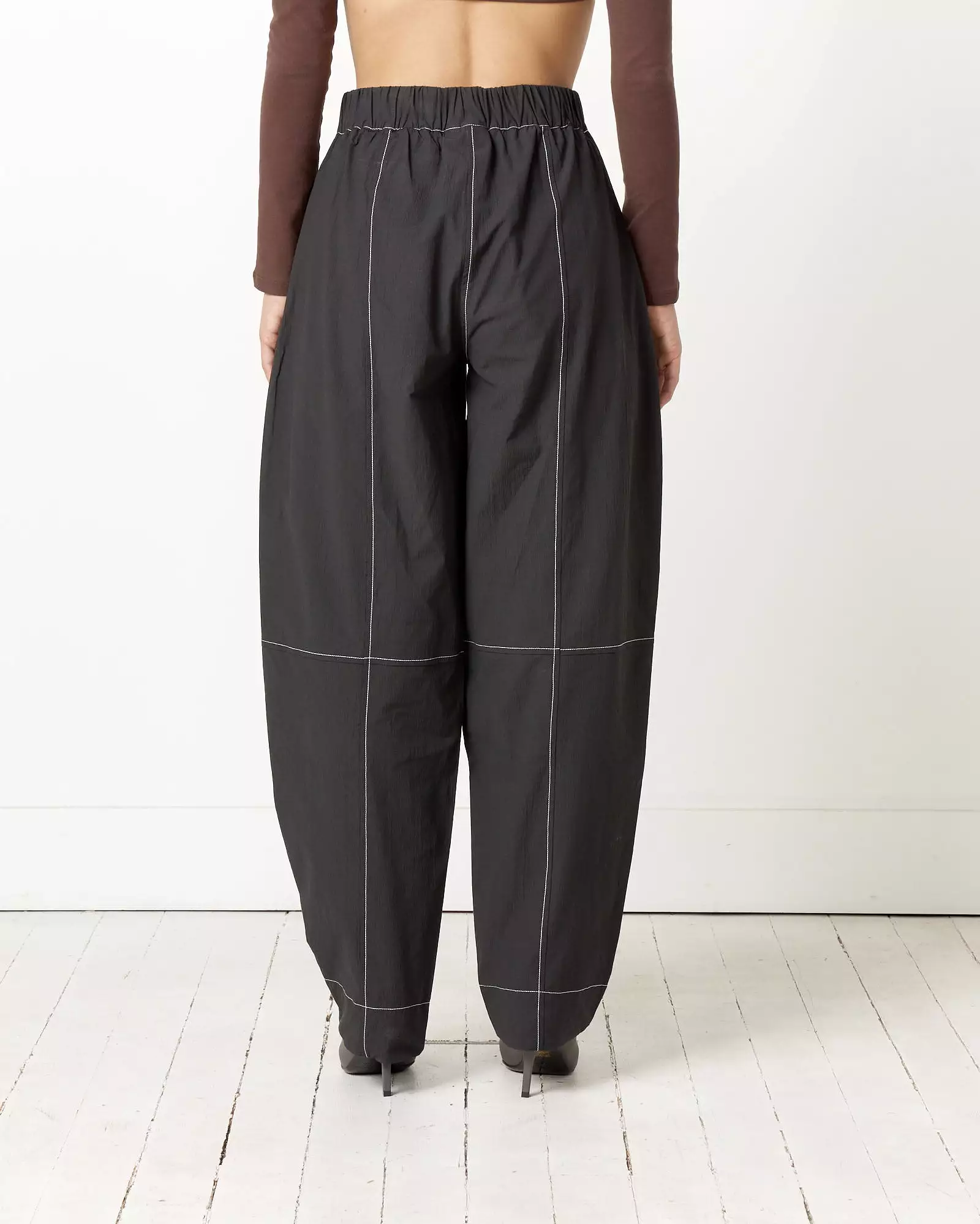 Elasticated Curve Pant in Black