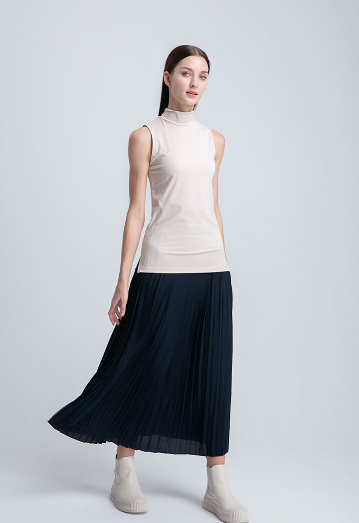 Even Pleated Solid Skirt