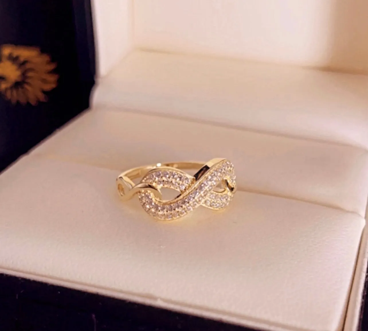 Infinity ring