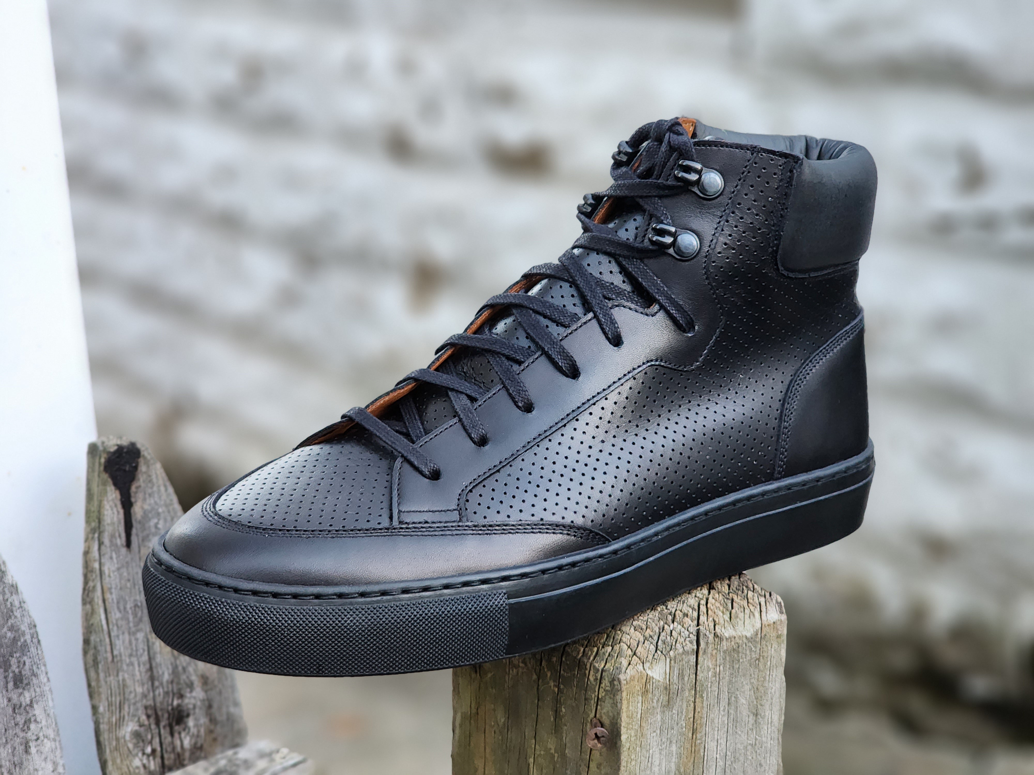 Richland - Perforated Black Calf