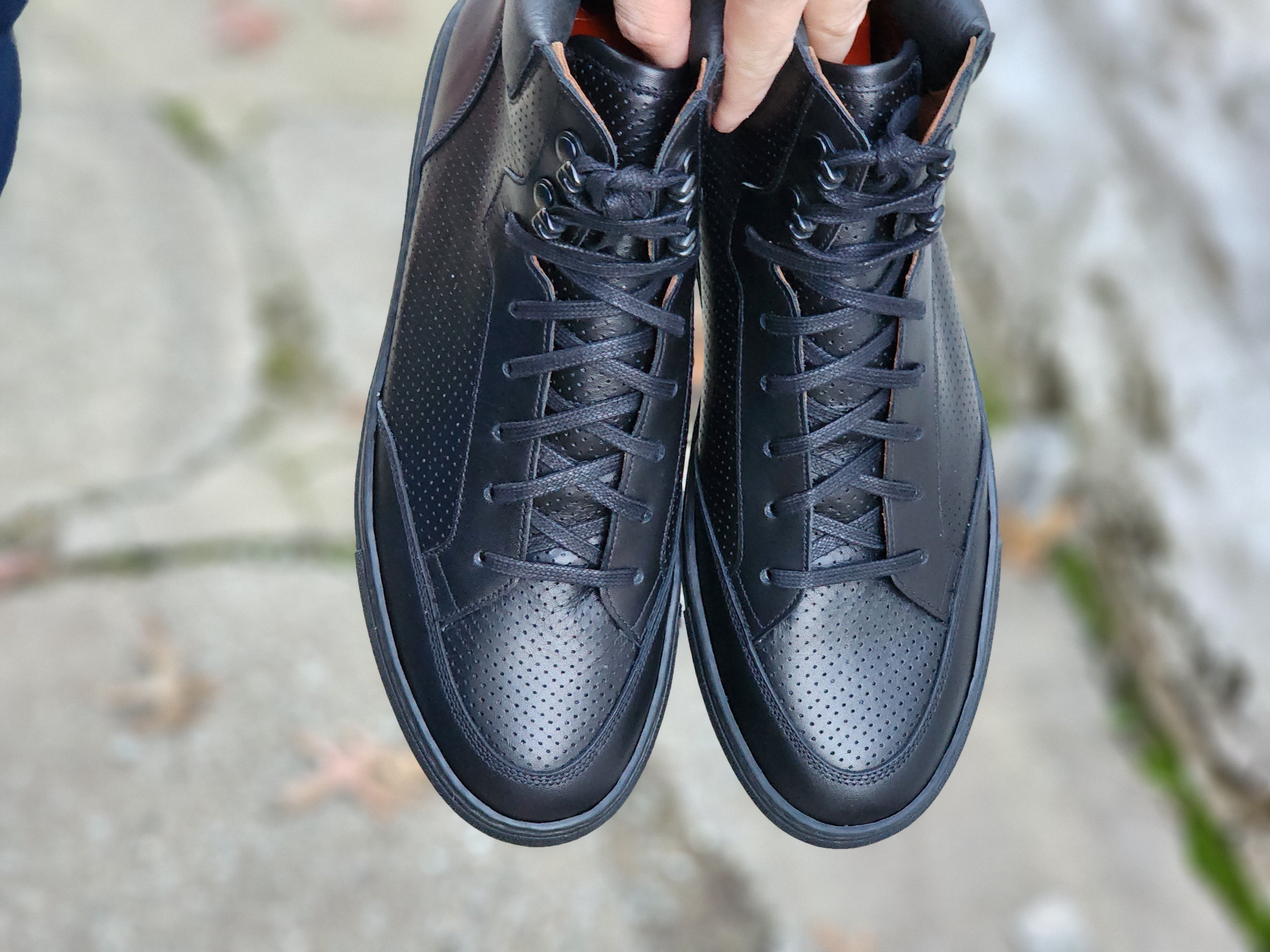 Richland - Perforated Black Calf