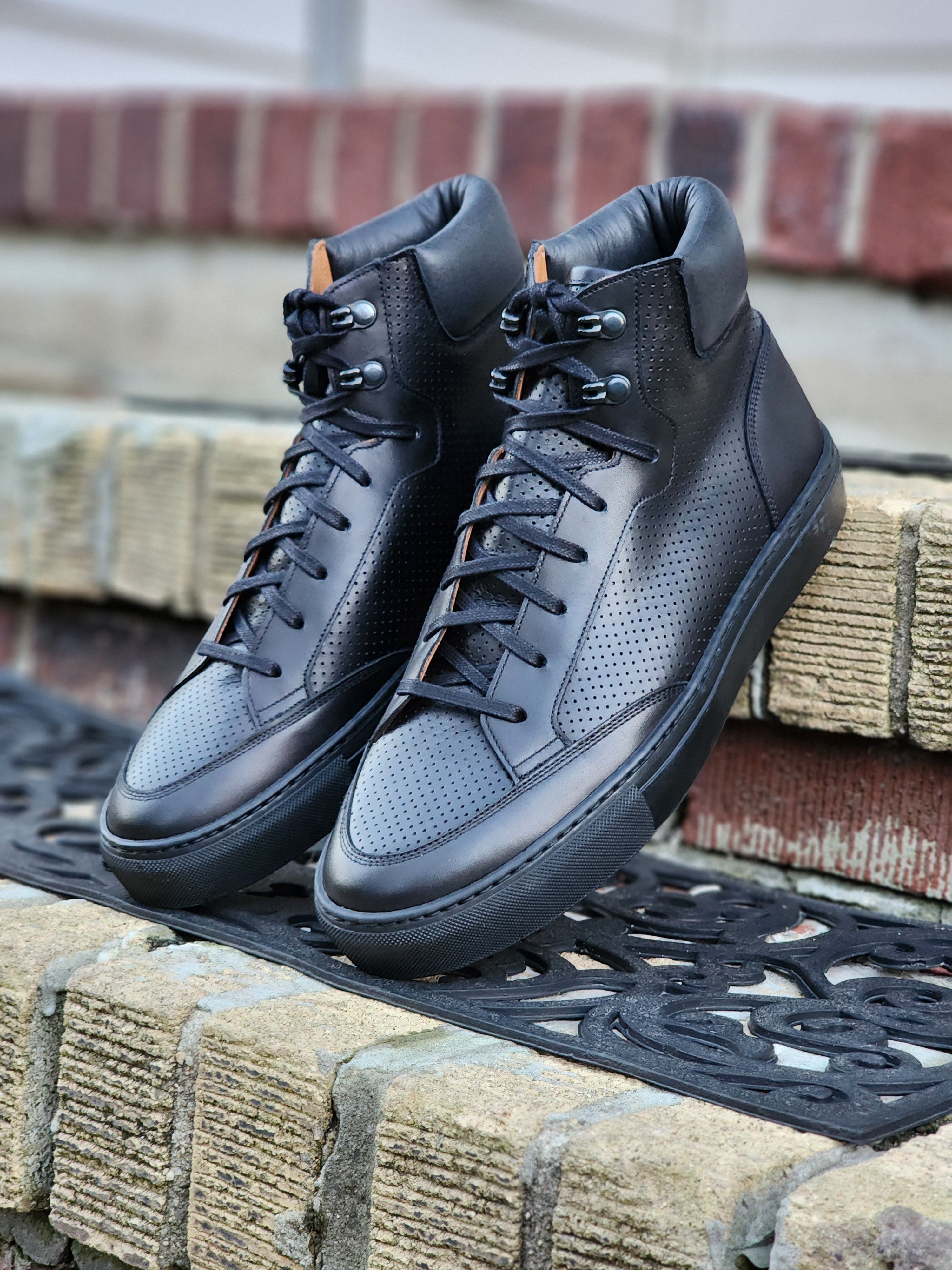 Richland - Perforated Black Calf