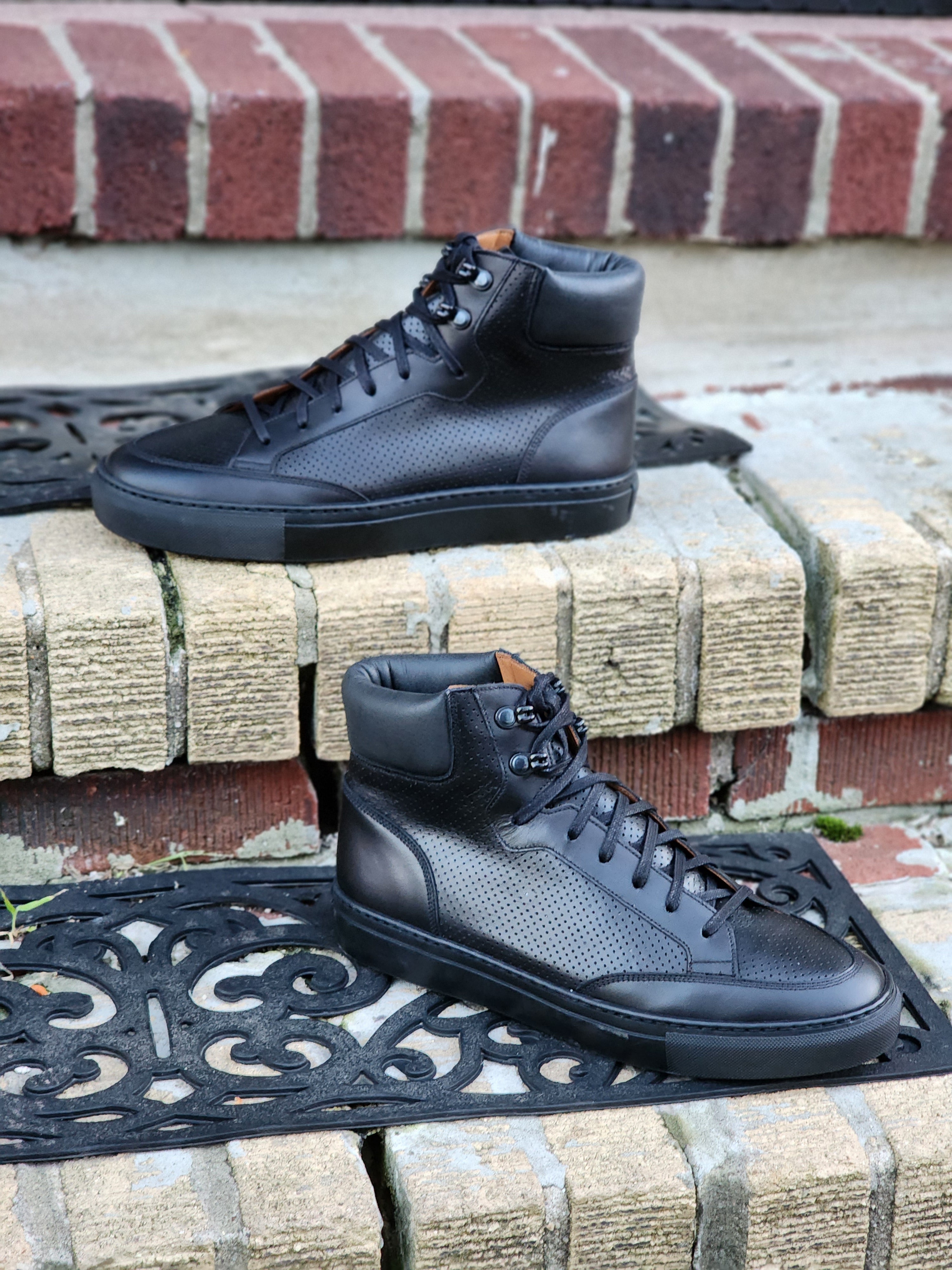 Richland - Perforated Black Calf