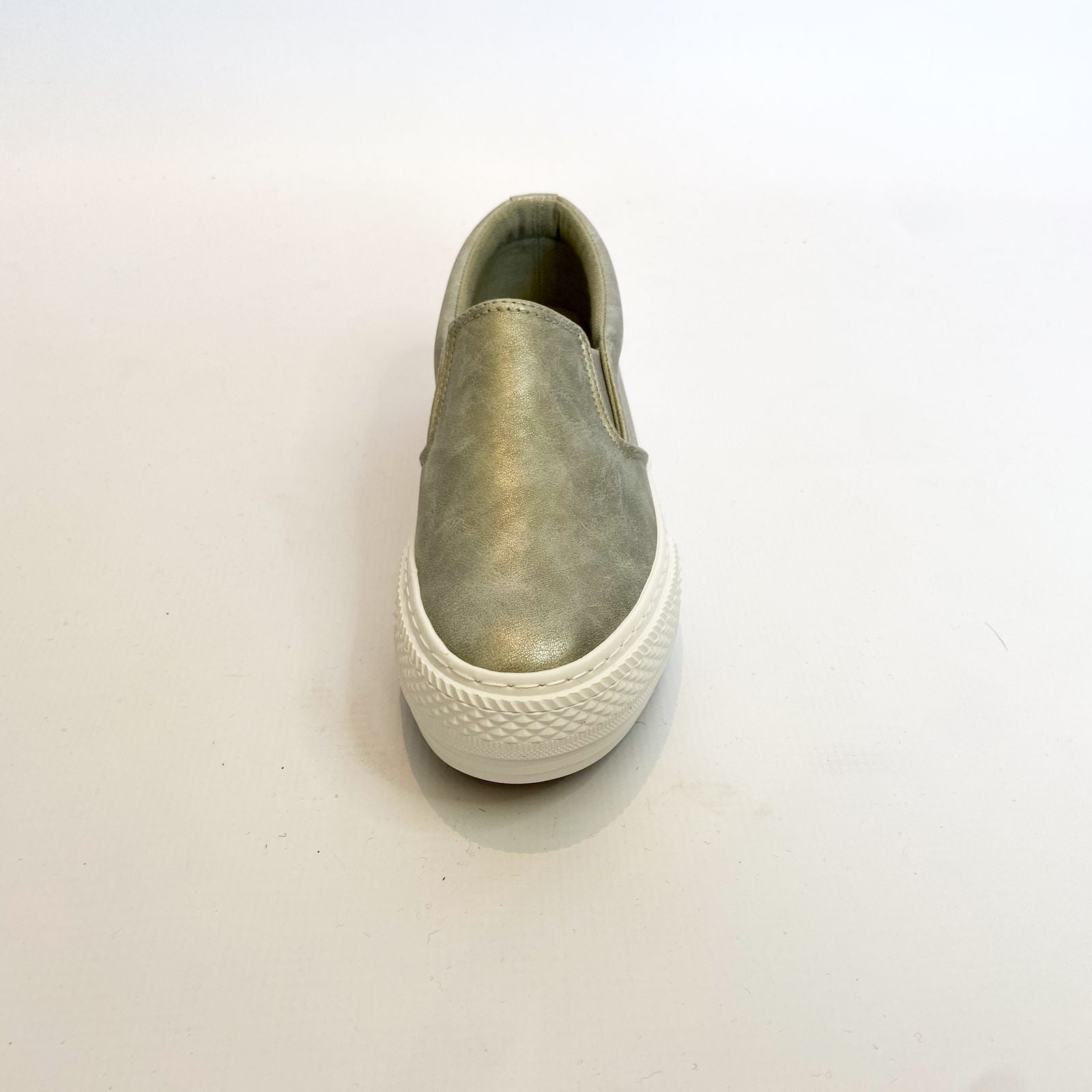 Savoy silver slip on