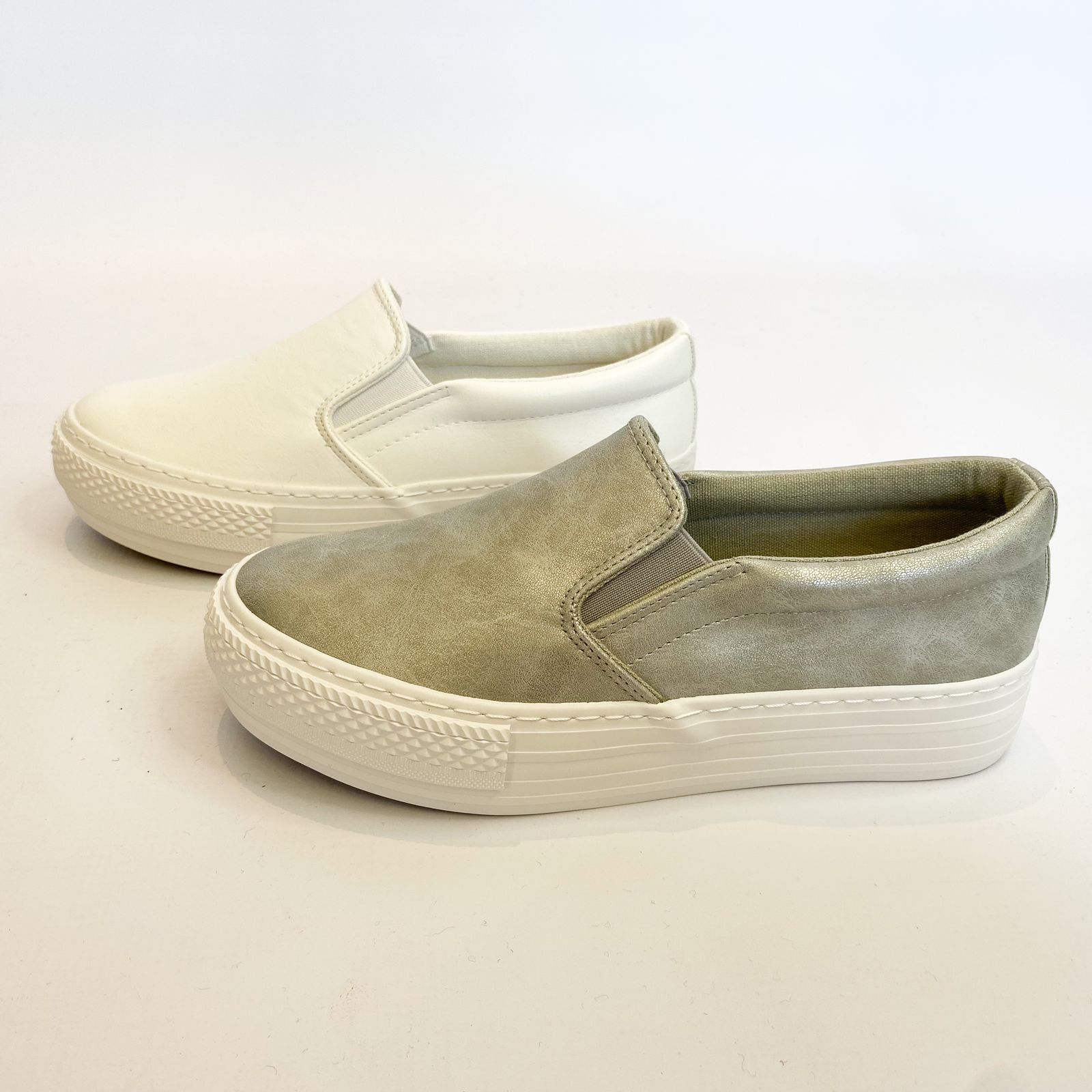 Savoy silver slip on