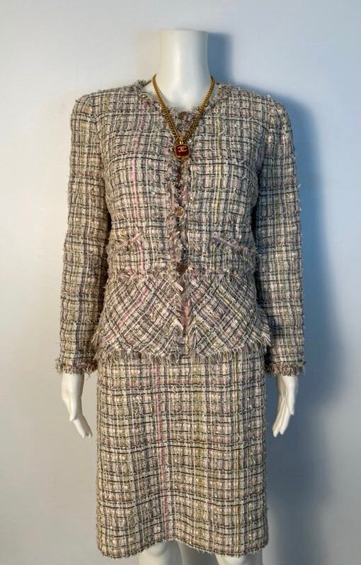 Vintage Chanel 05P, 2005 Spring Fantasy Tweed pink and green Skirt Suit Set with Jacket FR 42